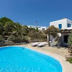 Traditional Mykonian Ornos (Mykonos)