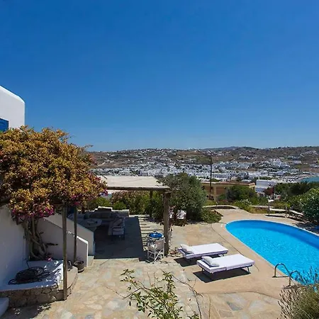 Traditional Mykonian Vila Ornos (Mykonos)