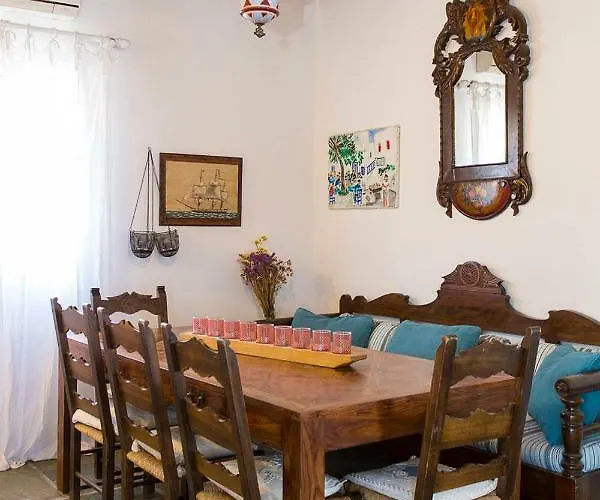 Traditional Mykonian * 奥诺斯